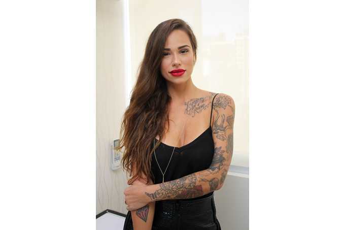 Cresce atuação feminina no mercado de tatuagem